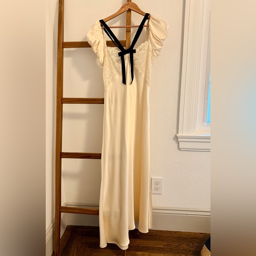 Doen Rare Sabrina Silk Dress - Picture 2 of 11